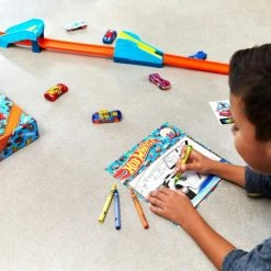 Billig ❤️ Hot Wheels Celebration Box, Starterset Mit 6 Fahrzeugen, Tracks Und Ra 😍 -Hot Wheels Verkäufe unnamed file 1449